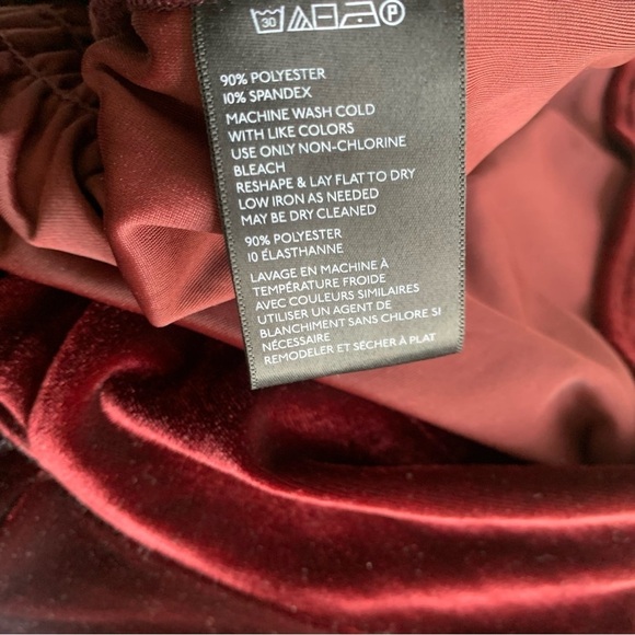 URBAN OUTFITTERS BURGUNDY VELVET ROMPER - Picture 9 of 9